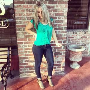 Meet your Posher, Ashlee